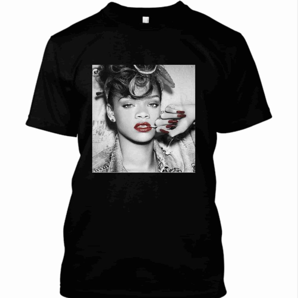 Rihanna Picture T-shirt